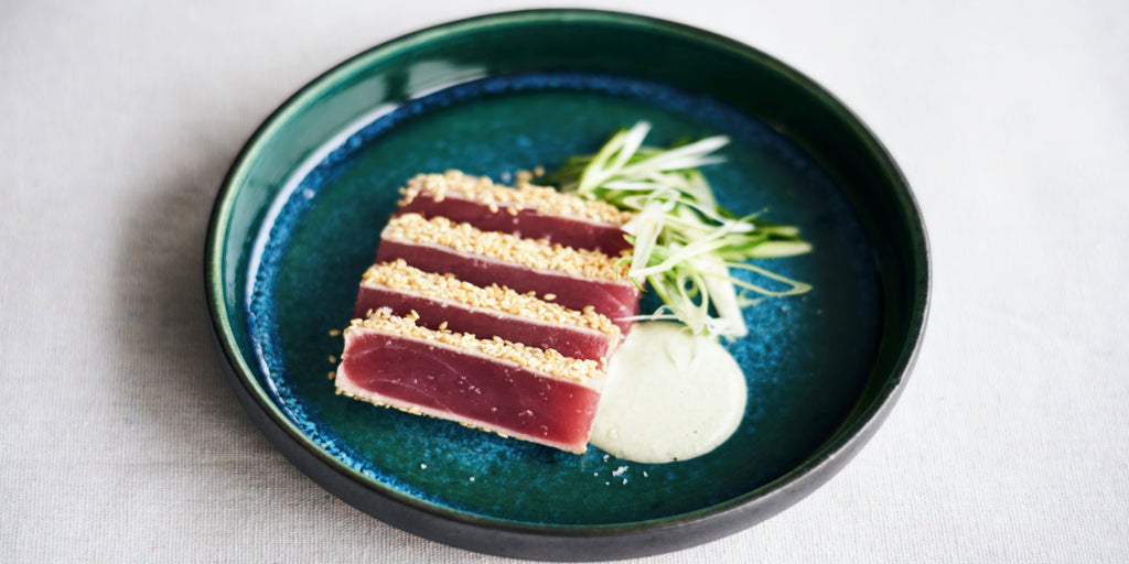 Seared tuna with wasabi mayonnaise and sesame